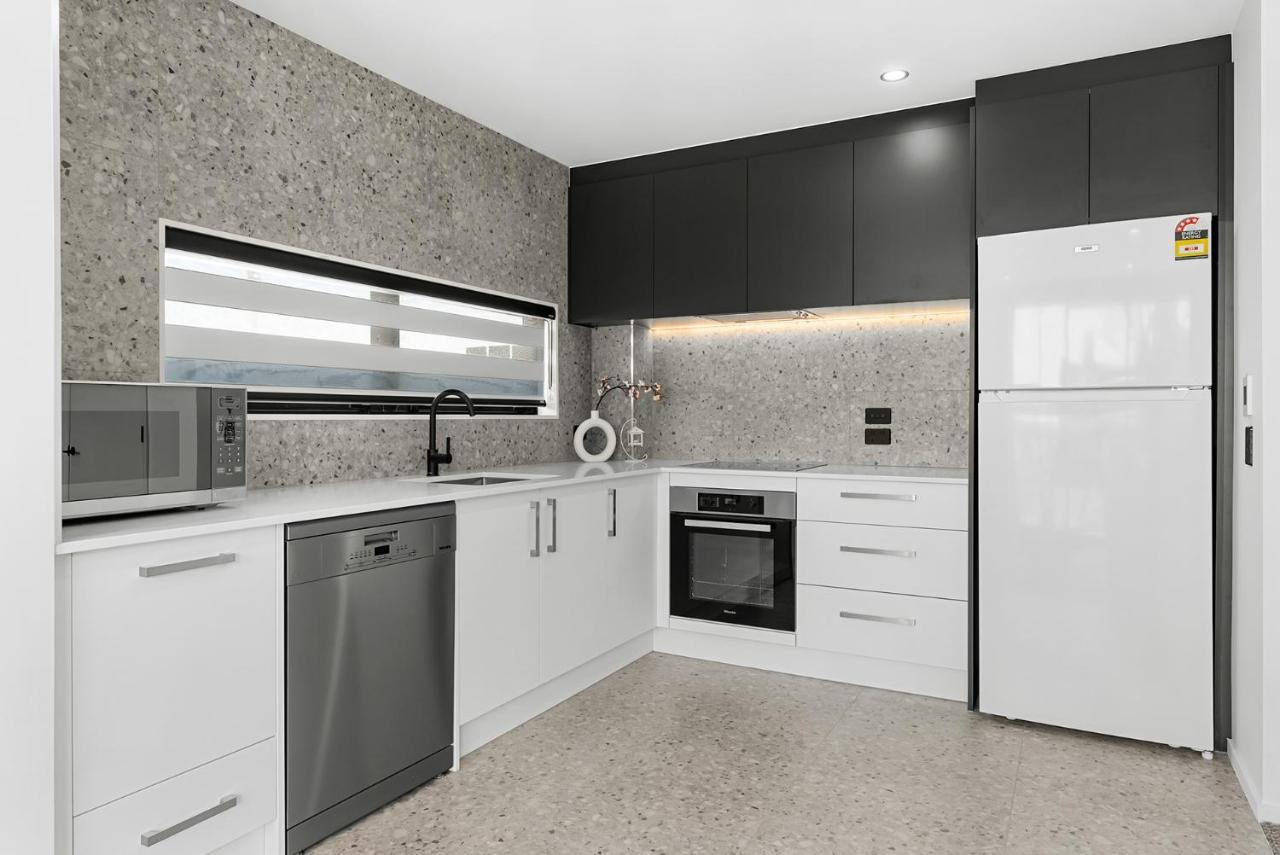 Cbd Contemporary Comfort Townhouse 2 Bed 2Bath Крайстчърч Екстериор снимка