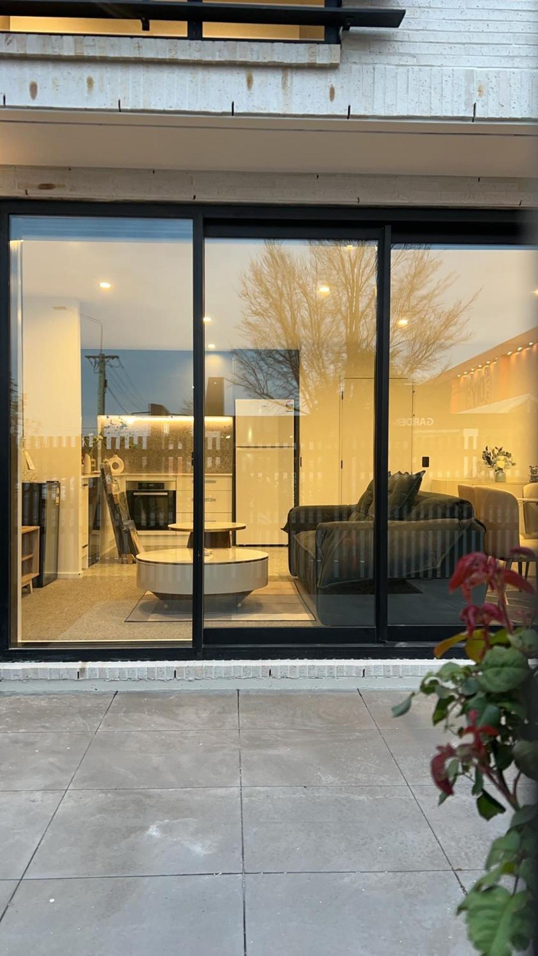 Cbd Contemporary Comfort Townhouse 2 Bed 2Bath Крайстчърч Екстериор снимка